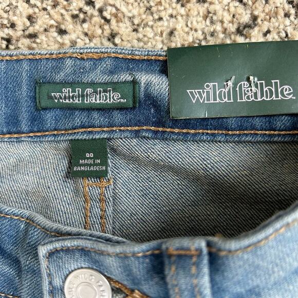 NWT Wild Fable Womens Super High Rise Jeans Slim Straight Size 00 Distressed - Picture 3 of 7